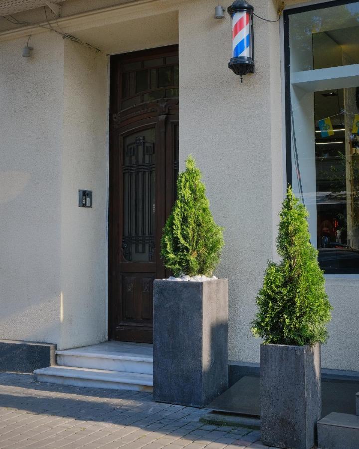 Central Apartments Odesa Exterior photo